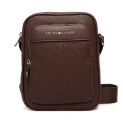 Saszetka Tommy Hilfiger. Brązowe saszetki i nerki Tommy Hilfiger, bez wzorów. Za 369.99 zł.