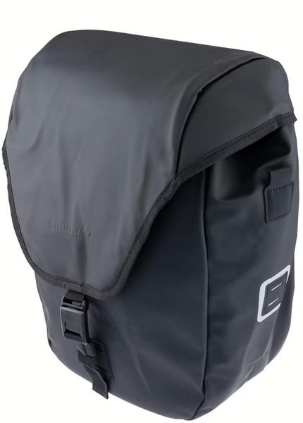 Torba na bagażnik rowerowy „Commuter Side”, czarna. Czarne torby na laptopa ATRAN VELO, matowe. Za 332.40 zł.