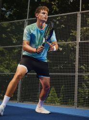 4F Spodenki tenisowe 2w1 szybkoschnące męskie - czarne S. Czarne krótkie spodenki sportowe 4F, m, bez wzorów, z materiału. Za 169.99 zł.