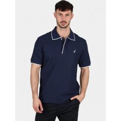 Koszulka polo męska Nautica Drazen. Niebieskie koszulki polo Nautica, m, bez wzorów, bez kołnierzyka, bez ramiączek, żeglarskie. Za 299.00 zł.