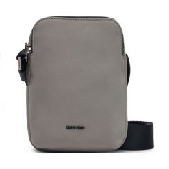 Saszetka Calvin Klein. Szare saszetki i nerki CALVIN KLEIN, bez wzorów. Za 259.99 zł.