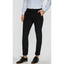 Only & Sons - Spodnie. Spodnie materiałowe marki Only & Sons. W wyprzedaży za 119.90 zł.