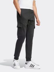 Adidas Bojówki dresowe w kolorze antracytowym rozmiar: M. Czarne joggery i bojówki Adidas, m, bez wzorów, z dresówki. Za 163.64 zł.