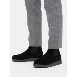Sztyblety Napapijri. Czarne sztyblety Napapijri, bez wzorów, bez obcasa, bez zapięcia. Za 348.99 zł.
