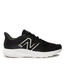 Buty do biegania New Balance. Czarne buty do biegania New Balance, bez wzorów, bez zapięcia, do biegania. Za 259.99 zł.