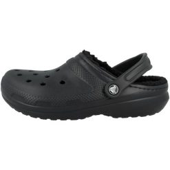 Sandały Mężczyzna Crocs Classic Lined czarny. Czarne sandały Crocs, z materiału, bez zapięcia. Za 336.99 zł.