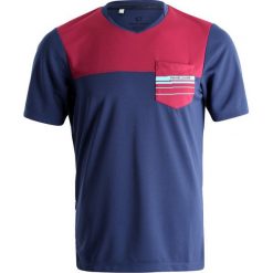 Pearl Izumi DIVIDE Tshirt z nadrukiem blue. T-shirty marki Pearl Izumi. W wyprzedaży za 161.85 zł.