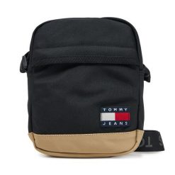 Saszetka Tommy Jeans. Czarne saszetki i nerki Tommy Jeans, bez wzorów, z jeansu. Za 129.99 zł.