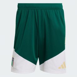 Spodenki treningowe Włochy 26 Tiro. Zielone krótkie spodenki sportowe Adidas, bez wzorów, sportowe. Za 199.00 zł.
