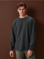 Bluza crewneck - szary. Szare bluzy bez kaptura Sinsay, l, bez wzorów, bez kaptura. W wyprzedaży za 32.99 zł.
