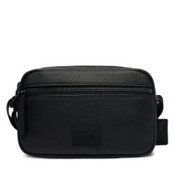 Saszetka HUGO. Czarne torby na ramię Hugo, bez wzorów, małe, bez dodatków. Za 599.99 zł.