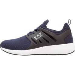 EA7 Emporio Armani NEW MINIMAL RUN Sneakersy niskie blu navy. Buty do biegania marki EA7 Emporio Armani. W wyprzedaży za 440.30 zł.