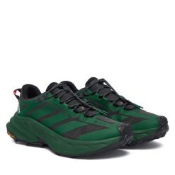 Trekkingi adidas. Zielone buty trekkingowe Adidas, bez wzorów, bez zapięcia. Za 649.99 zł.