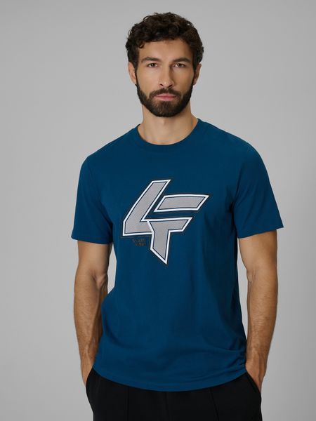 4F T-shirt regular z nadrukiem męski - turkusowa S. Niebieskie t-shirty 4F, m, bez wzorów, z materiału, bez kołnierzyka, bez ramiączek. Za 69.99 zł.