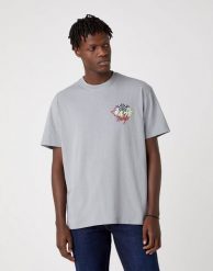 MĘSKI T-SHIRT WRANGLER SS CAR TEE MONUMENT GREY W7APGF174 112131355. Szare t-shirty Wrangler, m, bez wzorów, bez kołnierzyka, bez ramiączek. Za 69.99 zł.