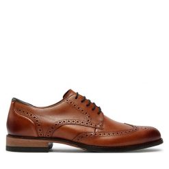 Półbuty Clarks. Brązowe eleganckie półbuty Clarks, bez wzorów, bez obcasa, bez zapięcia. Za 339.99 zł.