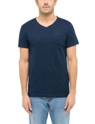 Męski T-Shirt Mustang Style Amado Dark Sapphire 1016275 4136. Niebieskie t-shirty Mustang, m, bez wzorów, bez kołnierzyka, bez ramiączek. Za 69.99 zł.