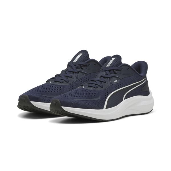 Buty do biegania unisex Skyrocket Lite 2 PUMA. Białe buty do biegania Puma, bez wzorów, bez zapięcia, do biegania. Za 249.00 zł.