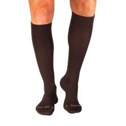 Długie skarpety uciskowe 3/4 z wełny merynosów brązowe. Brązowe skarpety OEM, bez wzorów, z wełny. W wyprzedaży za 92.32 zł.