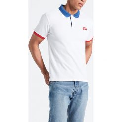 Koszulka polo "Modern" w kolorze białym. Koszulki polo sportowe Levi's®. W wyprzedaży za 86.95 zł.