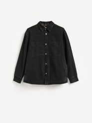 Jeansowa kurtka koszulowa - czarny. Czarne kurtki Reserved, l, bez wzorów, z denimu, bez kaptura. Za 179.99 zł.