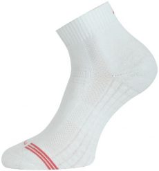 Skarpety funkcyjne TSS. Czarne skarpetki sportowe LASTING, bez wzorów, z elastanu. Za 47.00 zł.