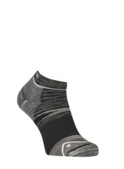 Skarpety trekkingowe męskie Ortovox Alpine Low Socks. Czarne skarpety ORTOVOX, bez wzorów, z materiału. Za 107.79 zł.