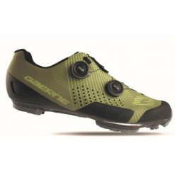 Buty Gaerne Carbon G-Dare. Zielone buty trekkingowe GAERNE, bez wzorów, bez zapięcia. Za 1,101.75 zł.