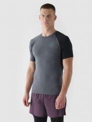 4F Koszulka sportowa w kolorze antracytowo-czarnym rozmiar: 3XL. Czarne t-shirty sportowe 4F, bez wzorów, z materiału, bez ramiączek, outdoorowe. Za 57.20 zł.