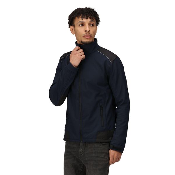 Męska Kurtka Softshellowa Sandstorm Workwear. Czarne kurtki Regatta, l, bez wzorów, z gumy, bez kaptura. Za 393.99 zł.