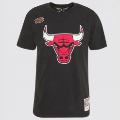 Mitchell & NessT - s h i r t Chicago Bulls. Czarne t-shirty sportowe Mitchell & Ness, bez wzorów, bez ramiączek. Za 218.50 zł.