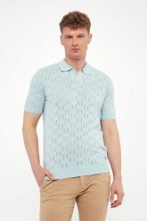 Polo męskie z ażurowym logo KARL LAGERFELD. Koszulki polo sportowe KARL LAGERFELD, m, w ażurowe wzory, bez kołnierzyka, bez ramiączek. Za 619.00 zł.