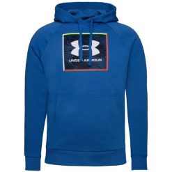 Bluza sportowa męska Under Armour Rival Fleece Graphic Hoodie. Niebieskie bluzy z kapturem Under Armour, m, bez wzorów, z kapturem. Za 364.00 zł.