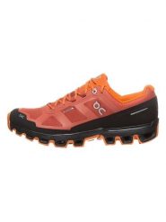 ON RUNNING Buty trekkingowe w kolorze czerwono-pomarańczowym rozmiar: 42,5. Czerwone buty do biegania On Running, bez wzorów, z materiału, bez zapięcia. Za 580.45 zł.