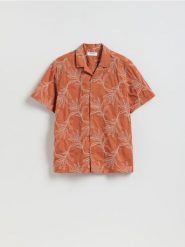 Koszula regular z haftem - bursztynowy. Pomarańczowe koszule Reserved, l, bez wzorów, z bawełny, bez kołnierzyka, bez ramiączek. Za 139.99 zł.