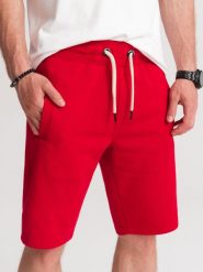 Krótkie spodenki męskie z kieszeniami - czerwone V7 OM-SRBS-0109 - L. Czerwone szorty Ombre Clothing, l, bez wzorów, z bawełny. W wyprzedaży za 49.99 zł.