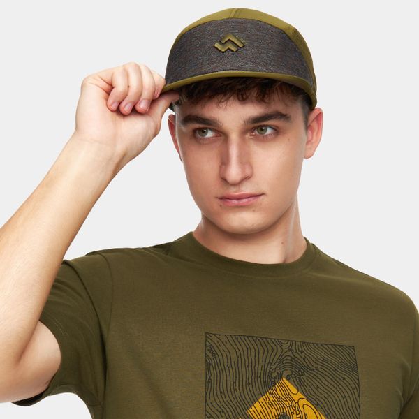 Czapka z daszkiem Alpinus Arizona. Brązowe czapki z daszkiem Alpinus, na lato, bez wzorów, z materiału. Za 45.00 zł.