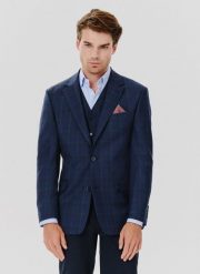 PAKO LORENTE – Granatowa marynarka garniturowa w kraciasty deseń. Garnitury Pako Lorente, na komunię, m, bez wzorów, z lycry. Za 499.99 zł.