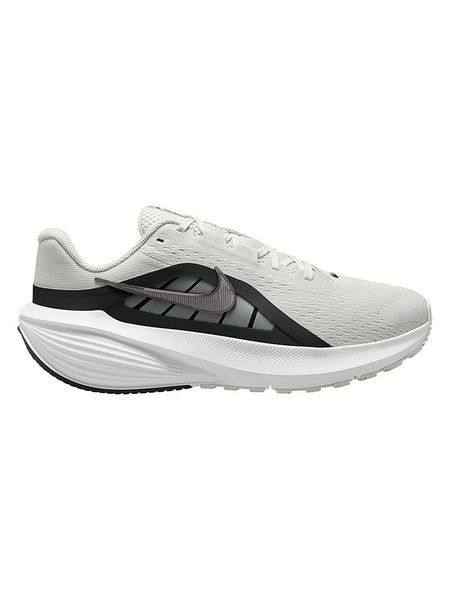 Nike Buty "DOWNSHIFTER 14" w kolorze biało-czarnym do biegania rozmiar: 44,5. Białe buty do biegania Nike, bez wzorów, bez zapięcia, do biegania. Za 231.61 zł.