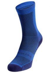 Skarpetki UNI ODLO Socks crew PERFORMANCE RUN. Czerwone skarpety ODLO, bez wzorów, z meshu. Za 79.99 zł.