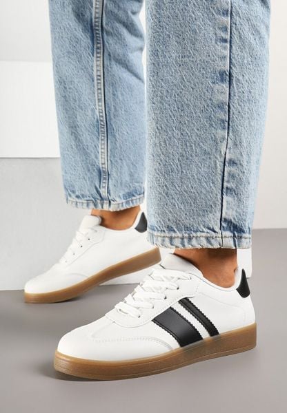 Białe Sneakersy Tenisówki z Geometrycznymi Paskami Amolita. Białe torby na ramię Born2be, z aplikacjami, z jeansu, zdobione, bez dodatków. Za 89.99 zł.