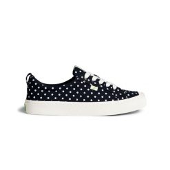 Tenisówki Cariuma OCA Low Polka Dot Black Canvas. Czarne trampki CARIUMA, bez wzorów, bez zapięcia. Za 449.99 zł.
