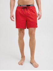 Jack & Jones Szorty kąpielowe "Maui" w kolorze czerwonym rozmiar: XL. Czerwone kąpielówki Jack & Jones, xl, bez wzorów, z materiału. Za 75.16 zł.