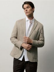 Marynarka slim fit z wiskozą - brązowy. Brązowe garnitury Reserved, l, bez wzorów, z tkaniny. Za 359.99 zł.