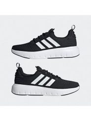 Adidas Buty "Swift Run 23" w kolorze czarno-białym do biegania rozmiar: 44,5. Białe buty treningowe Adidas, bez wzorów, do biegania. Za 283.08 zł.