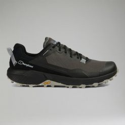 Buty turystyczne męskie Berghaus Revolute Active. Czarne buty turystyczne Berghaus, bez wzorów, z materiału, bez zapięcia, trekkingowe. Za 489.99 zł.