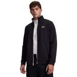Bluza męska Under Armour Sportstyle Tricot Jacket (1329293-002). Czarne bluzy Under Armour, m, bez wzorów, bez kaptura. Za 194.99 zł.