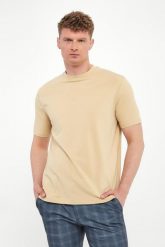 T-shirt męski z tłoczonym logo KARL LAGERFELD. T-shirty KARL LAGERFELD, m, bez wzorów, bez kołnierzyka, bez ramiączek. Za 339.00 zł.