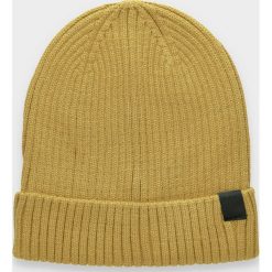Czapka męska CAM202 - żółty. Żółte czapki zimowe 4F, bez wzorów. Za 39.99 zł.