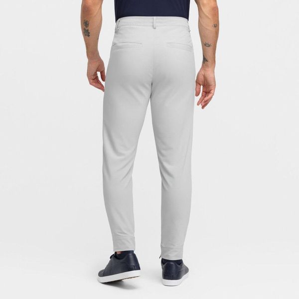 Męskie golofowe spodnie joggery Golf Siroko Olivos Gray. Szare joggery i bojówki SIROKO, m, bez wzorów, z materiału, sportowe. Za 424.00 zł.